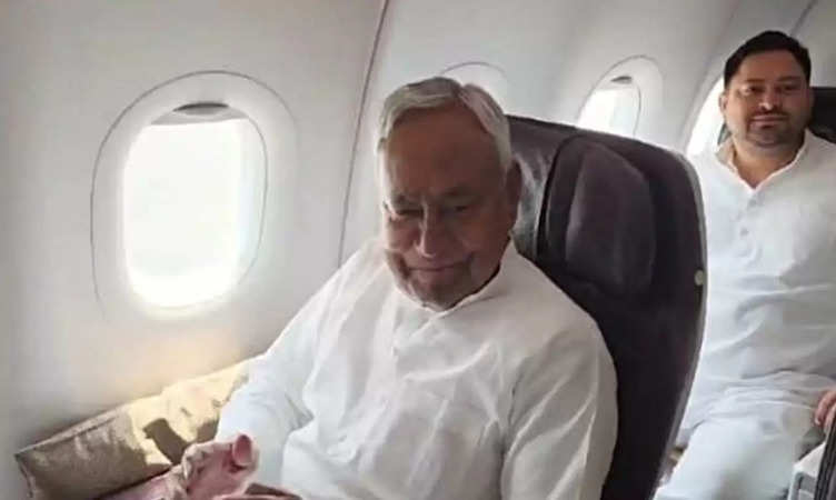 Nitish Kumar, Tejashwi Yadav share flight to Delhi as BJP, Congress strategise post-election result
