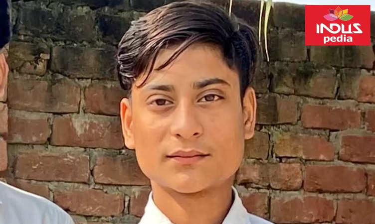 Amroha News: Fatal death of teen while watching mobile in UP